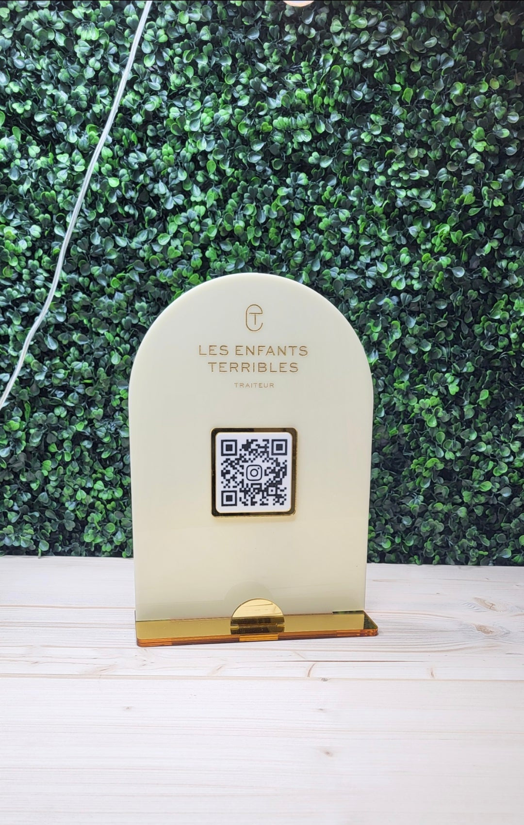 Médias sociaux Arche/Porte Carte