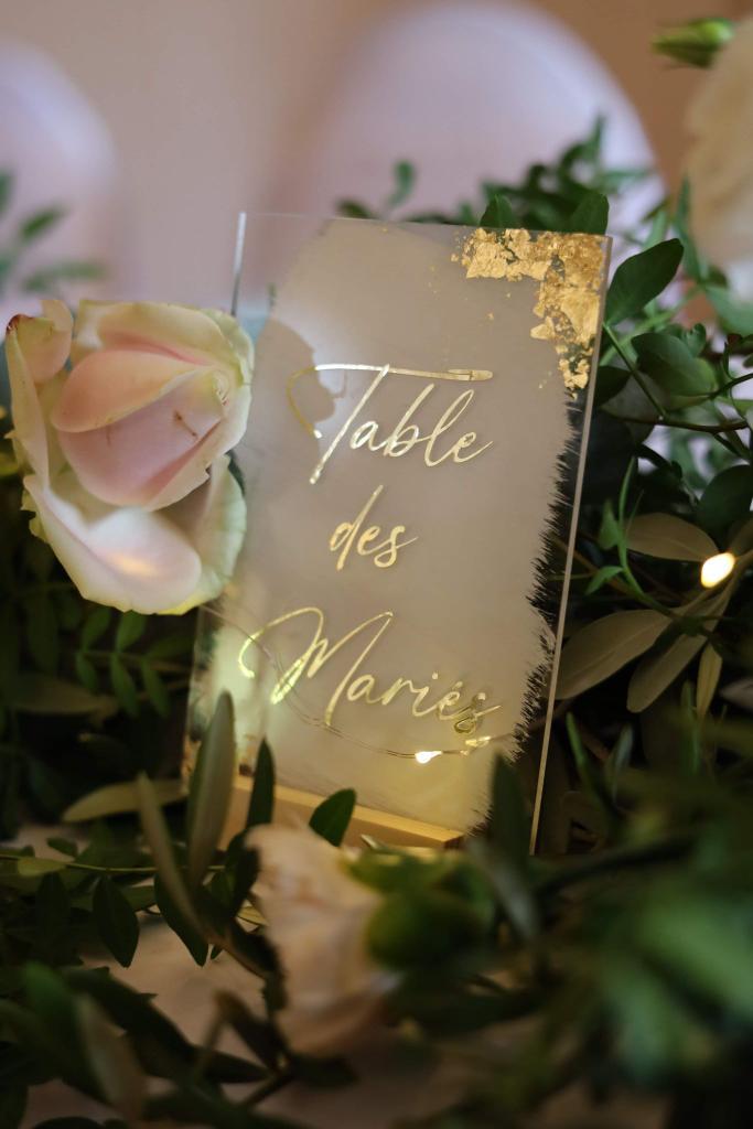 Numéro de table avec support en bois