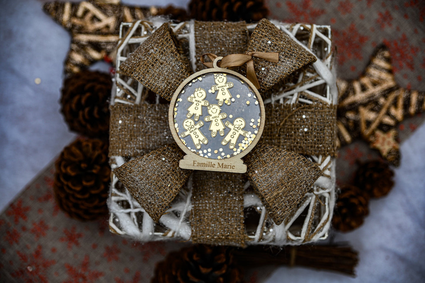 Boule de Noël  Famille Pain d'épice